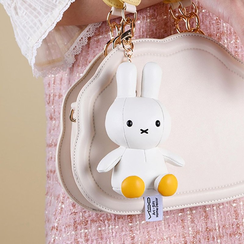 miffy Leather Pendant - White - ตุ๊กตา - โลหะ ขาว