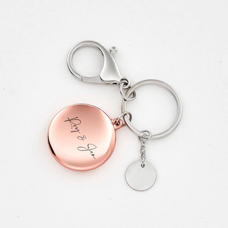 【客製化禮物】造型悠遊卡吊飾禮盒|可客製化鐫刻|正版授權非改造 - 吊飾/掛飾 - 其他金屬 多色