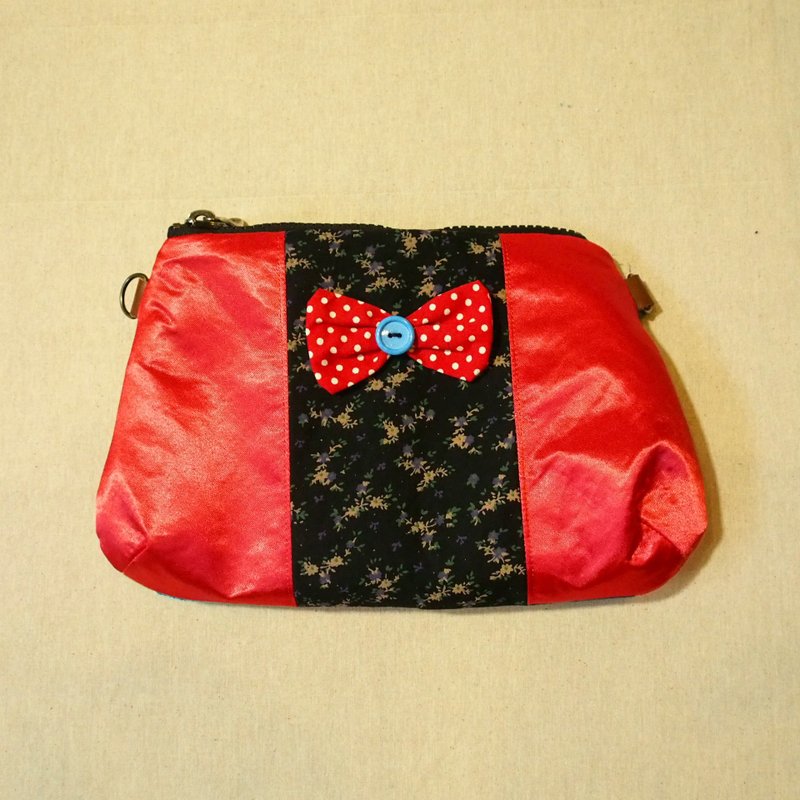 Trapezoid pouch with embroidered kao - กระเป๋าเครื่องสำอาง - ผ้าฝ้าย/ผ้าลินิน หลากหลายสี