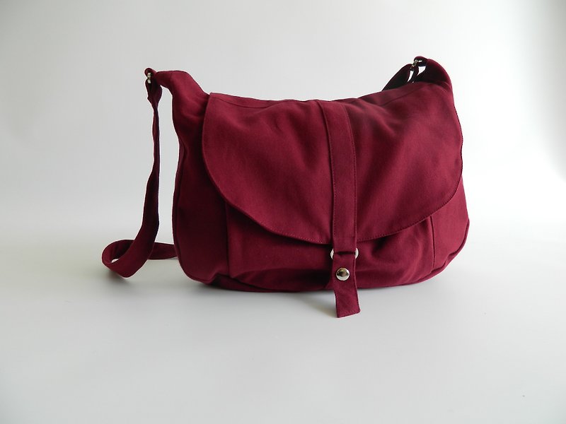 Cross body bag , School Canvas Shoulder bag - no.12 KYLIE in Rose Red - กระเป๋าแมสเซนเจอร์ - วัสดุอื่นๆ สีแดง