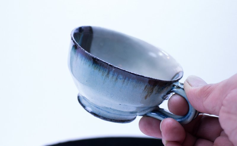 Blue Snow Aoyuki series a Small Tea Cup - ถ้วย - ดินเผา สีน้ำเงิน