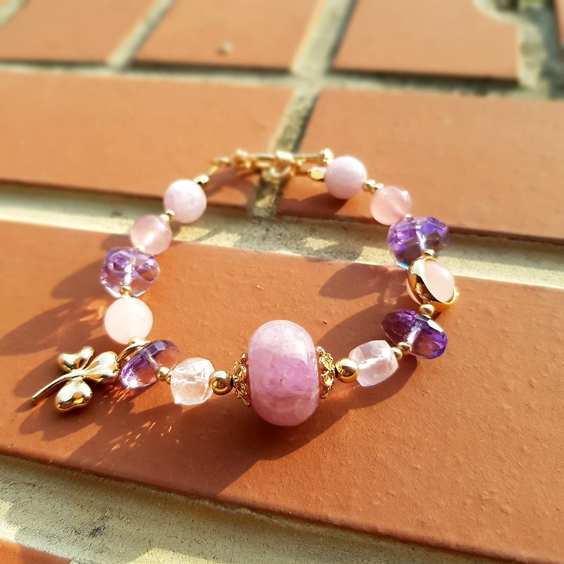 Girl Crystal World [Love Clover] Two-color platter - pink and purple bracelet natural crystal hand made - Bracelets - Gemstone Black
