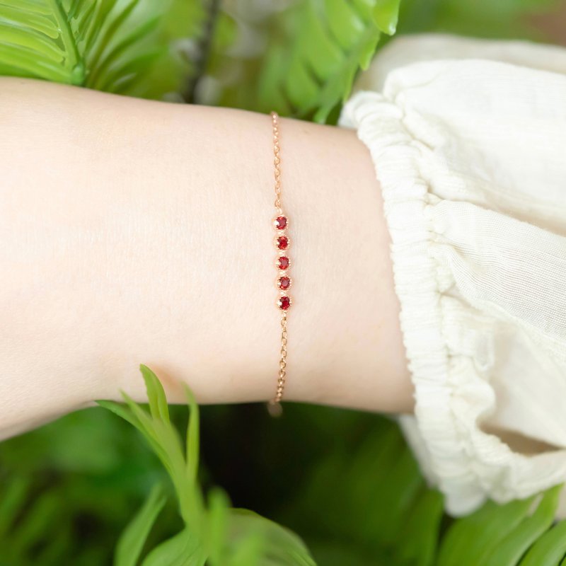石榴石925純銀五顆寶石排鑽設計手鍊 - 手鍊/手環 - 水晶 紅色
