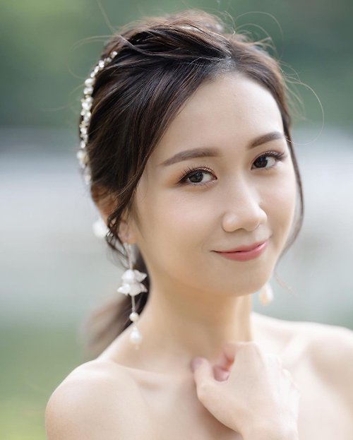 Hitoku 瑪格麗特若迷 銀色 | 耳夾耳鈎 | 手作婚禮樹脂水晶花飾品