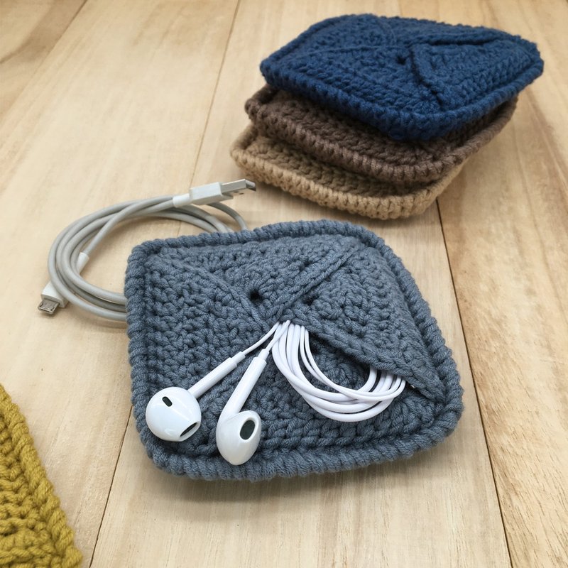 Greyish Blue Personal Pouch - Hand Crochet Multipurpose Cotton Mini Pouch / Bag - 化妝包/收納袋 - 棉．麻 灰色