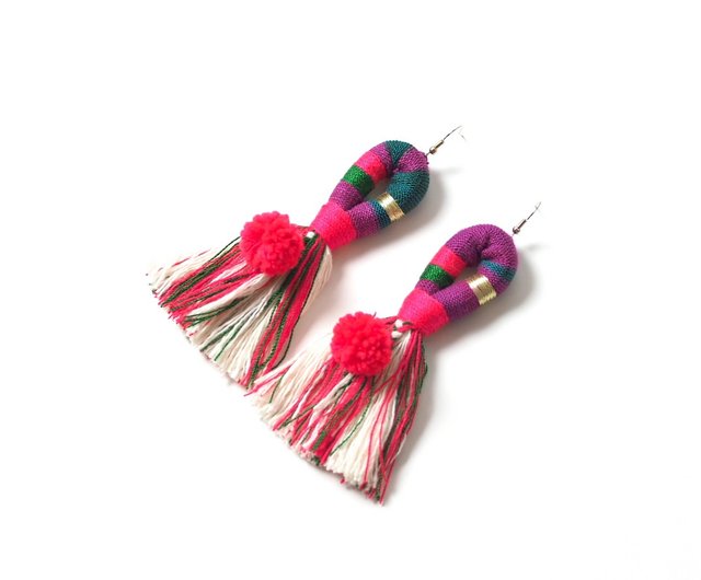 Magenta hot sale tassel earrings