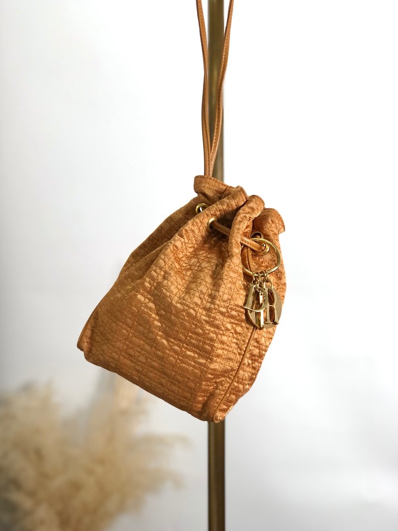 【 日本直送　名牌中古包 】Christian Dior カナージュ ハンドバッグ ベージュ チャーム ナイロン ミニバッグ 巾着 vintage 8d6rbt - 手提包/手提袋 - 尼龍 咖啡色