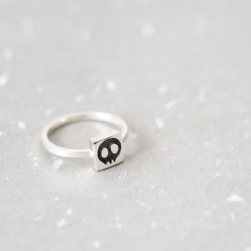 Emoji Skull Ring Silver 925 - แหวนทั่วไป - โลหะ สีดำ