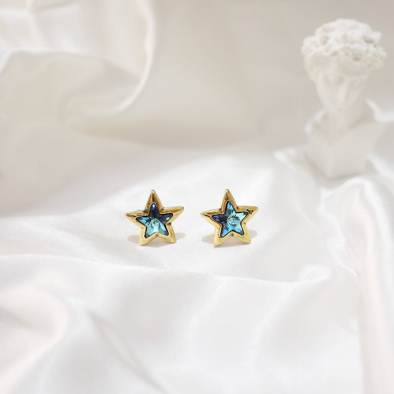 Blue star light retro style earrings - Earrings & Clip-ons - Gemstone Blue