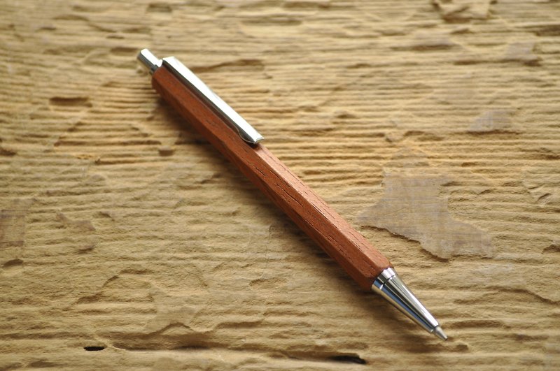 Rust red - Taiwan beech seven pencil pencil / stationery / automatic pencil - Pencils & Mechanical Pencils - Wood Red
