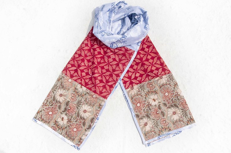 Hand-woven pure cotton silk scarf handmade woodcut printing plant dyed scarf wood dyed cotton silk scarf-red desert oasis - ผ้าพันคอ - ผ้าฝ้าย/ผ้าลินิน หลากหลายสี