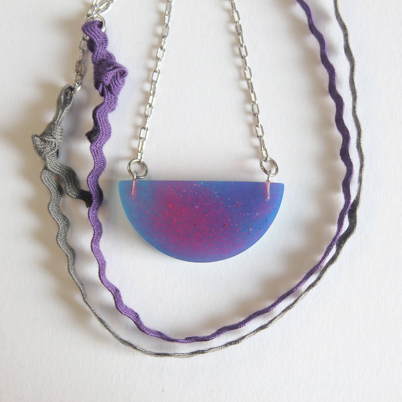 樹脂項鍊 / 瘋狂月蝕 / 霓虹惡魔 - 項鍊 - 塑膠 紫色