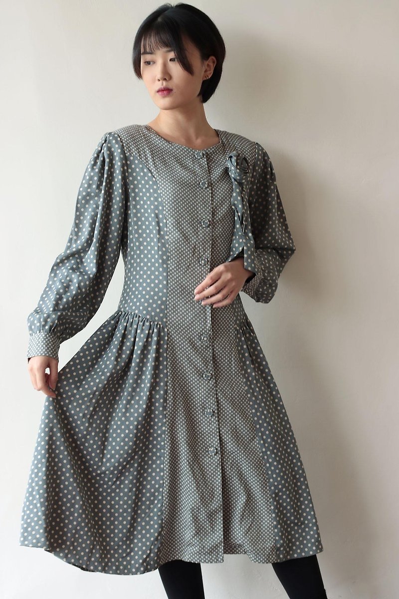 The 30-year-old dress that grandma left us as a dowry - ชุดเดรส - ผ้าฝ้าย/ผ้าลินิน 