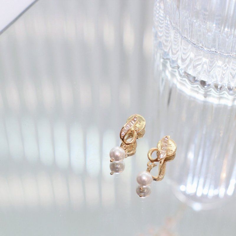 Hera | Hera Clip-On-on Clip-on Earrings Clip-on Earrings - ต่างหู - ไข่มุก ขาว