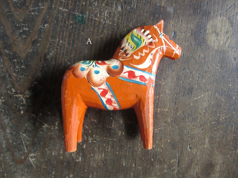 Nordic groceries. Sweden Mora Dala old wooden horse - ตุ๊กตา - ไม้ สีแดง