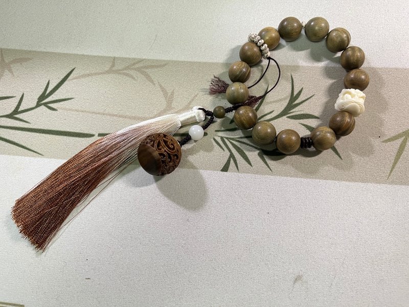 天然原生綠檀木 菩提根醒獅 設計手串手持s - 手鍊/手環 - 植物．花 咖啡色