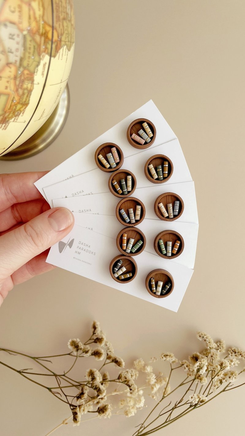 Brown Bookcase Stud Earrings, Circle-shaped stud earrings - 耳環/耳夾/耳骨夾 - 其他材質 咖啡色