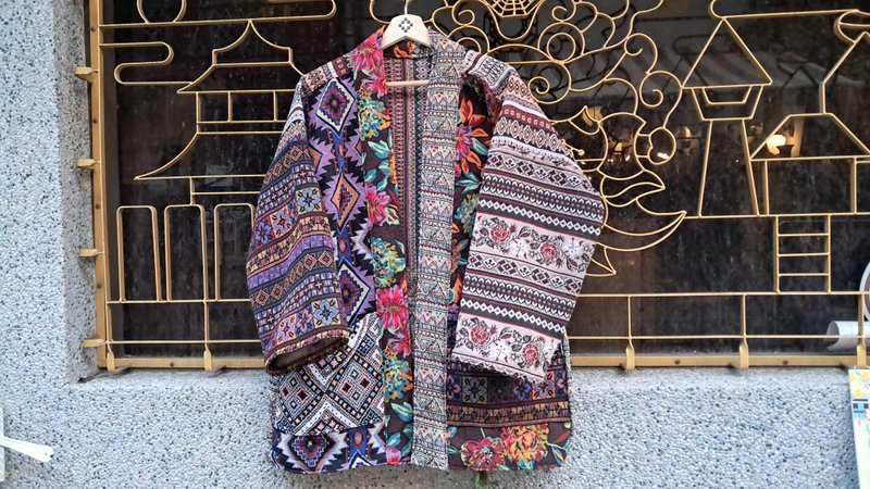 AMIN'S SHINY WORLD 幾何繁花滿版提花拼接 KIMONO   ONLY系列 - 男夾克/外套 - 棉．麻 多色