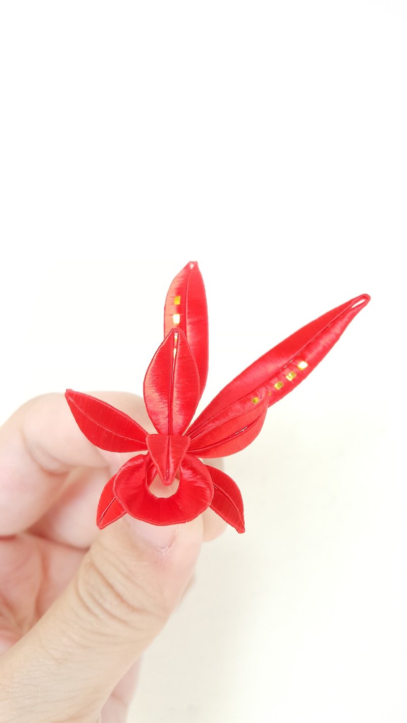 [Chun Zihua] Orchid-Qianqian Gentleman - เข็มกลัด - ผ้าไหม สีแดง