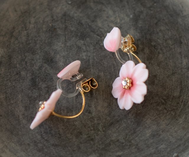 桜舞う バックキャッチ ピアス/ノンホール - ショップ 地下 3 階