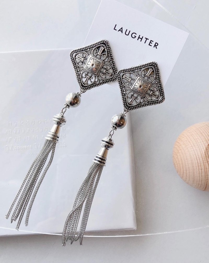 【人氣】Coachella 耳針 耳夾 流蘇 銀色 大尺寸 - 耳環/耳夾 - 其他金屬 透明