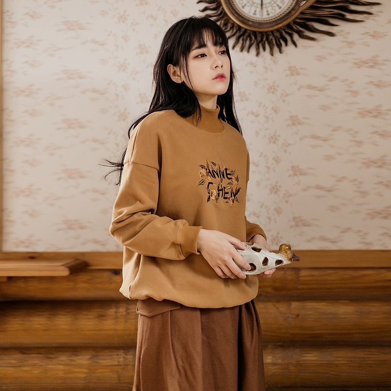 Anne Chen 2017 winter new women's solid color embroidered high-necked sweater - Women's Tops - Cotton & Hemp Yellow