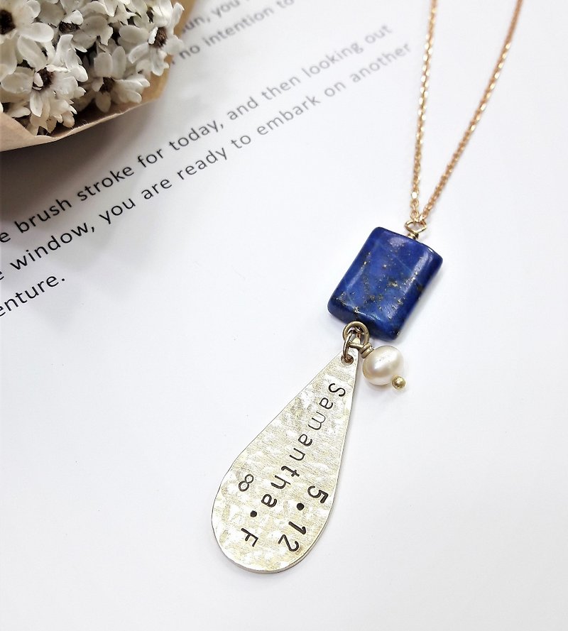 Necklace ◎**customized lettering**irregular beat drop lapis lazuli Bronze bronze long necklace / customized "Valentine's Day / Christmas gift" - Long Necklaces - Other Metals 