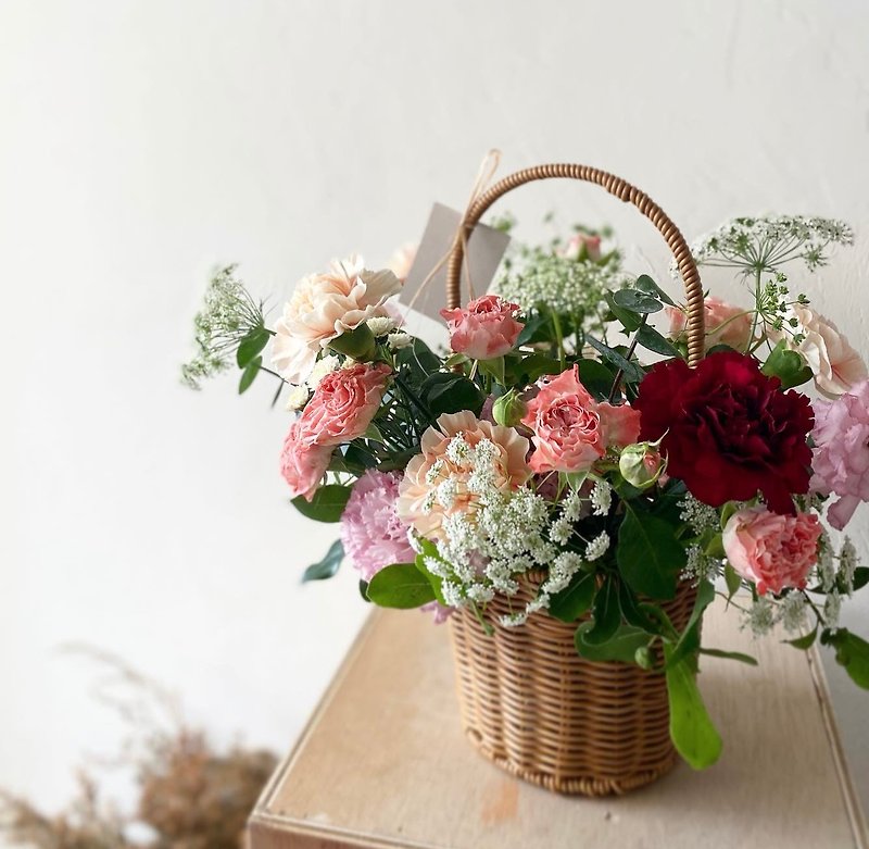 【Pastoral Flower Basket】Flowers/Friendly Environment/Taichung only - Plants - Plants & Flowers Pink
