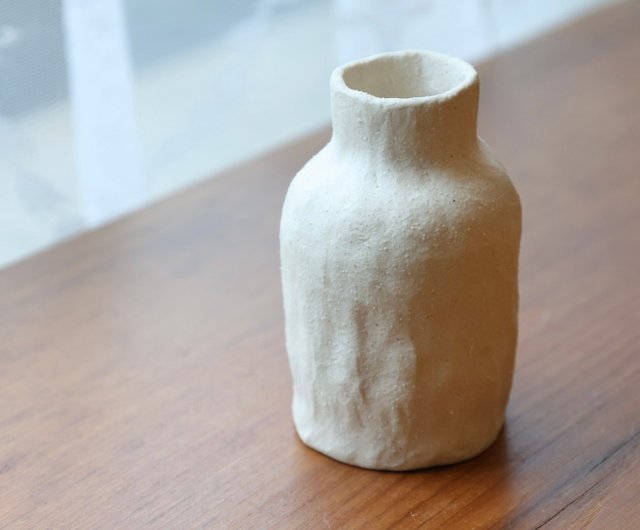 陶器の花瓶◆手びねり 焼き物 ハンドメイド 金彩口広手ひねり花器 （信楽焼・花瓶・花入れ・花器・壺・壷