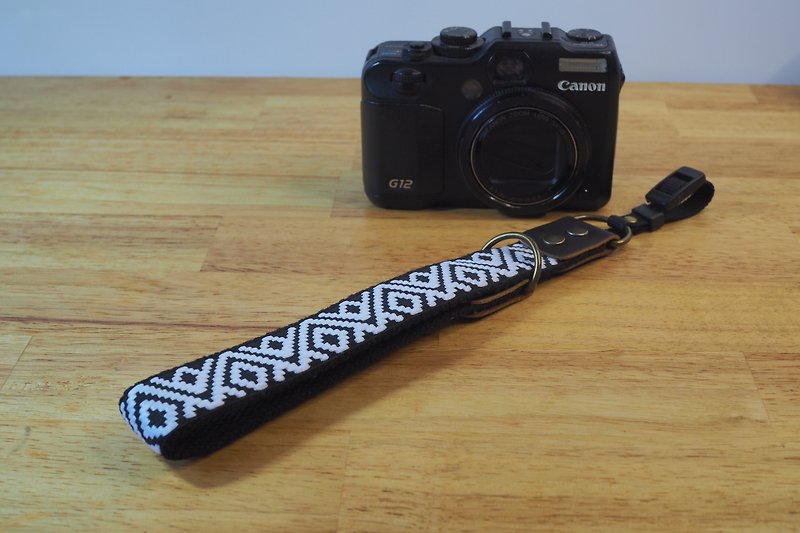 The camera wrist strap features both a native style pattern and a Bohemian touch - Cameras - Cotton & Hemp 