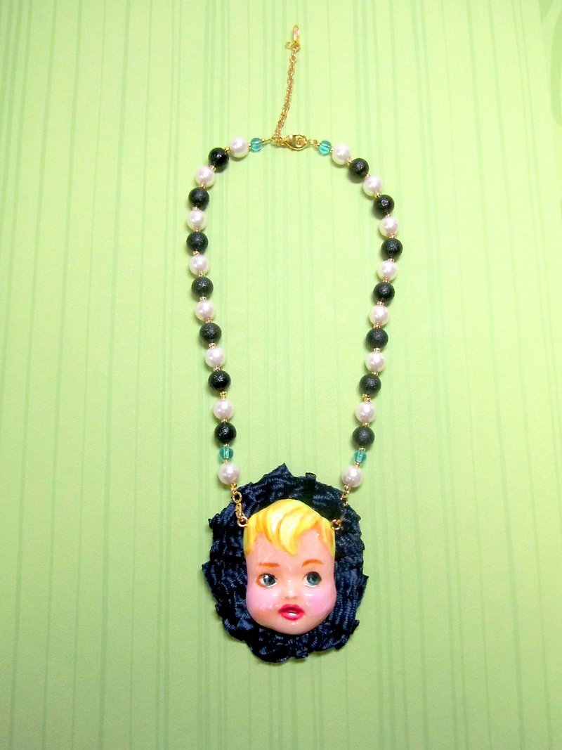 TIMBEE LO Handmade Baby Face Prince Chain Imitation Ceramic Artware Crystal Gemstone Bead Chain - Necklaces - Paper Multicolor