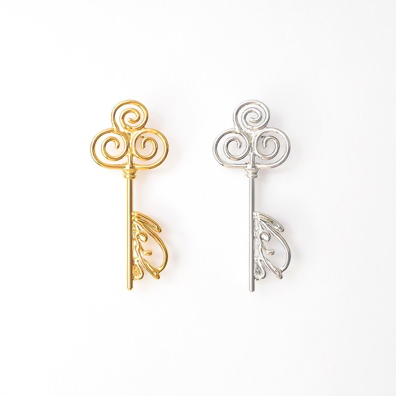 Veil key brooch [by Veil] - Brooches - Other Metals Multicolor
