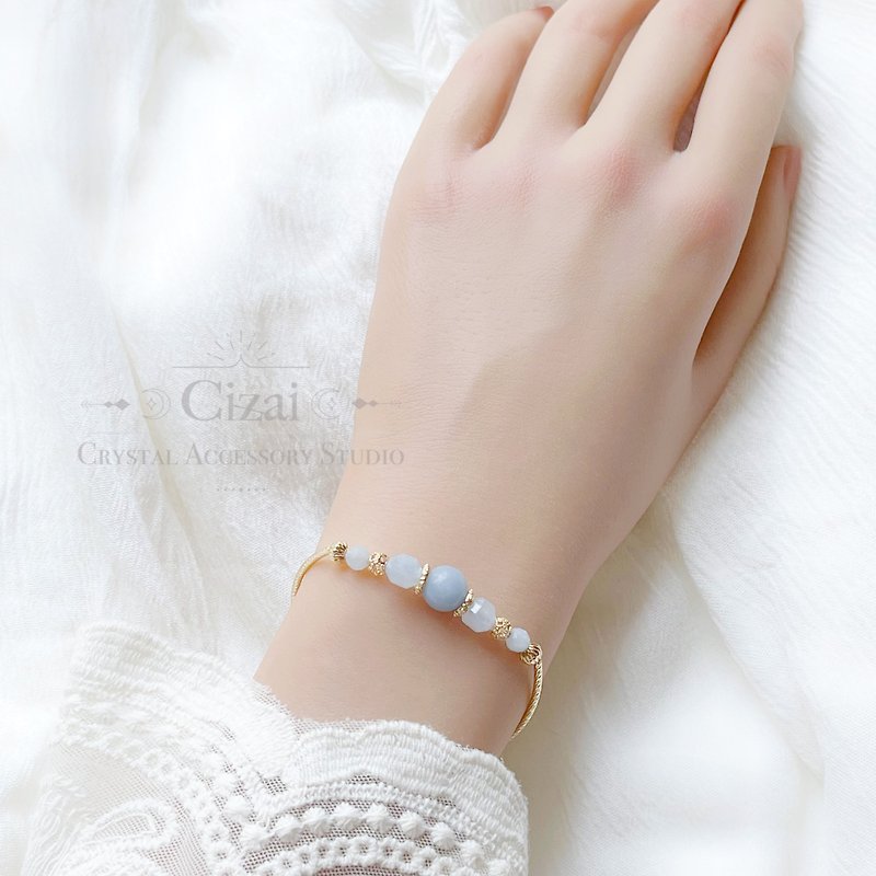 自信療癒 天使石 海藍寶 天然水晶手鏈 - 手鍊/手鐲 - 水晶 