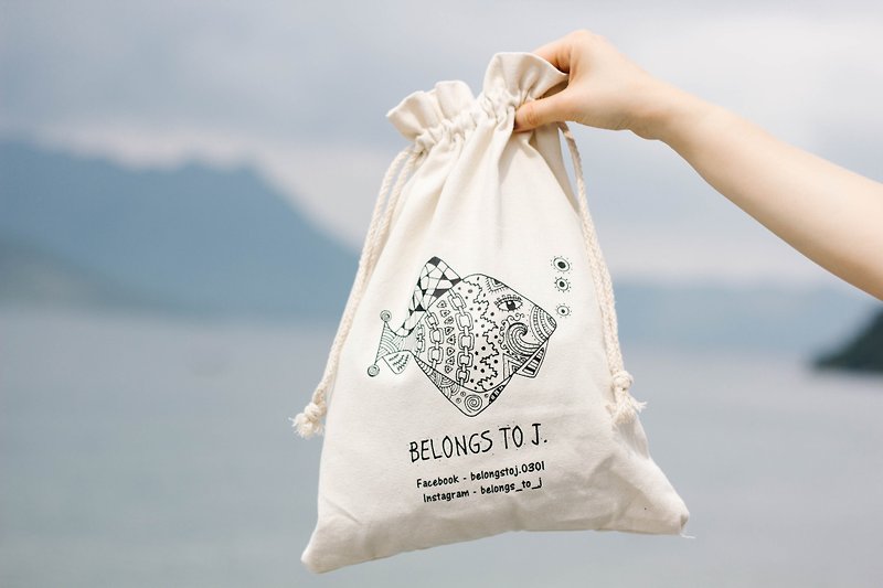 Goody Bag For Pinkoi's Birthday - Cotton Canvas Bag Collection  - กระเป๋าแมสเซนเจอร์ - งานปัก ขาว