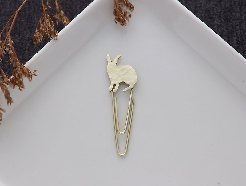 ni.kou Bronze rabbit animal paper clip / bookmark - ที่คั่นหนังสือ - โลหะ 