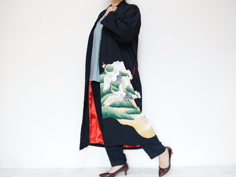 KIMONO LONG Coat -留袖を使ったドレスコート 1点ものです 着物リメイク フォーマル にも - 女西裝外套 - 絲．絹 黑色
