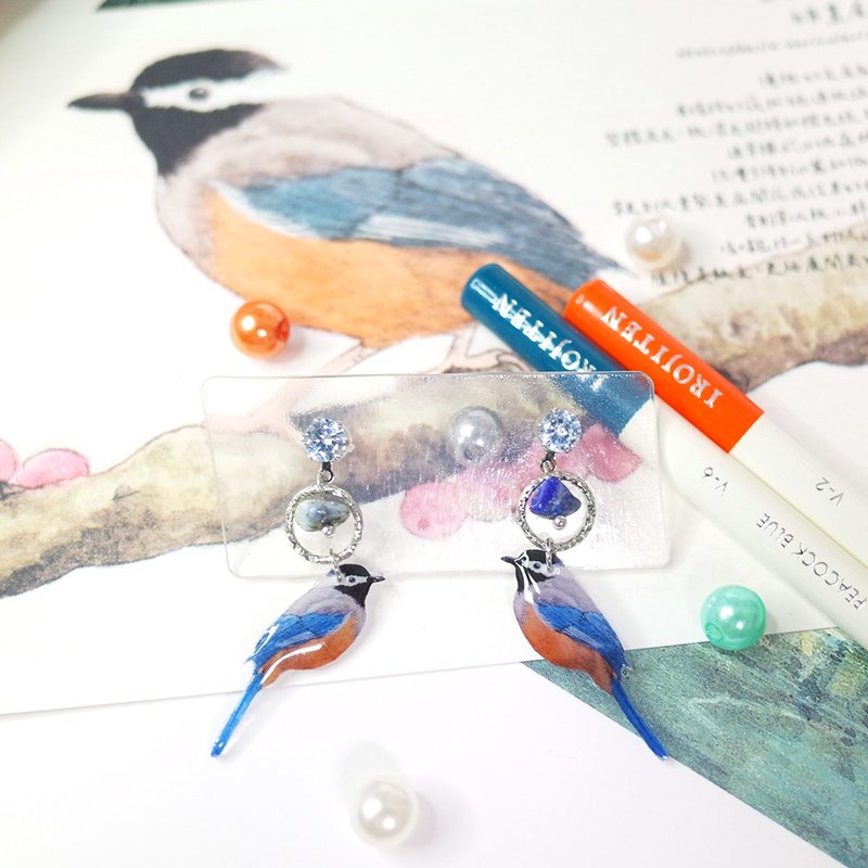 Taiwan's endemic white-eared thrush lapis lazuli painting earrings ear pins/ Clip-On - ต่างหู - วัสดุกันนำ้ หลากหลายสี