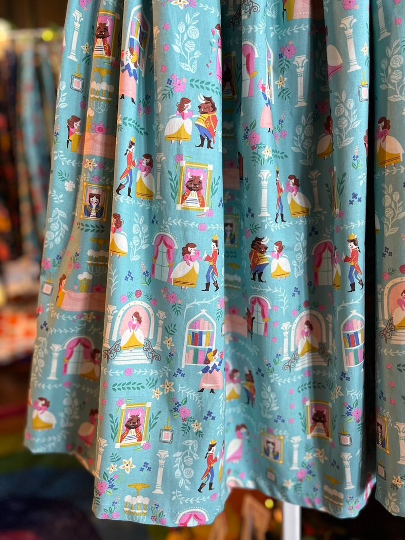 美女と野獣 スカート Bauty and Beast Happy Skirts Light Blue / USA Cotton 日本製 綿100% FREE - 裙子/長裙 - 棉．麻 藍色