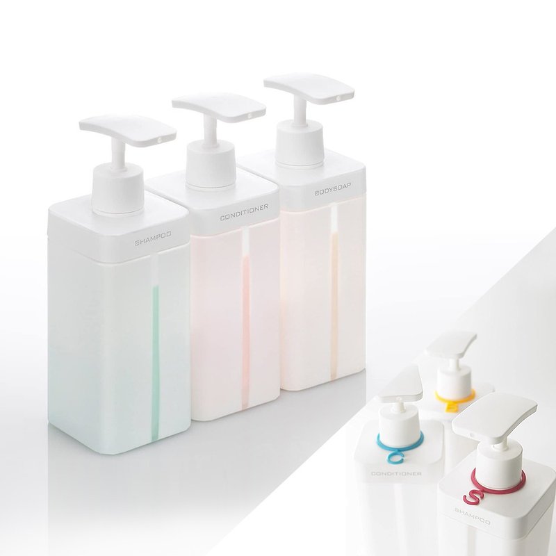Japan Iwatani Iwatani bathroom bath/shampoo/conditioner press bottle 800ml-set of three - กล่องเก็บของ - พลาสติก ขาว