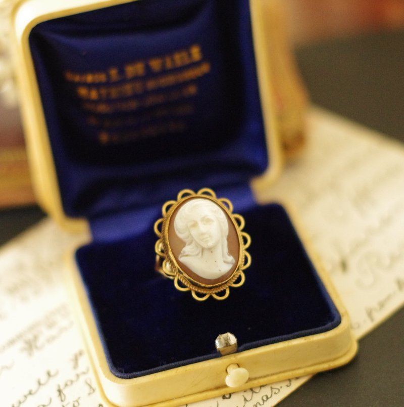 骨董1920年9K真金 9CT 浮雕立體手工雕刻珍珠貝CAMEO 戒指 少見 - 戒指 - 其他金屬 金色