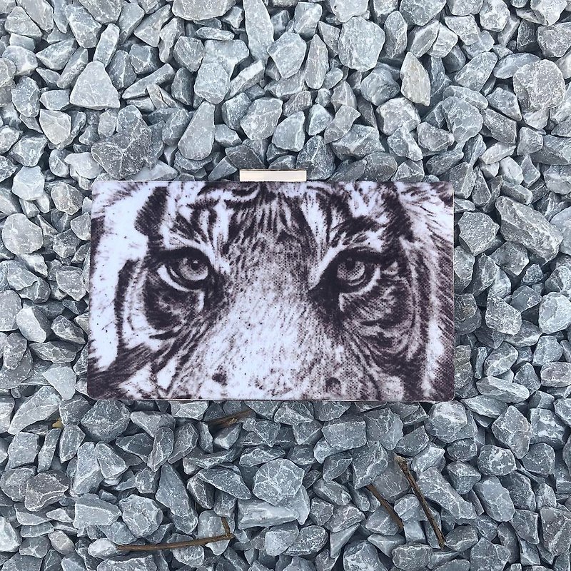 Party Animal Box Bag-Tiger - กระเป๋าแมสเซนเจอร์ - วัสดุอื่นๆ ขาว