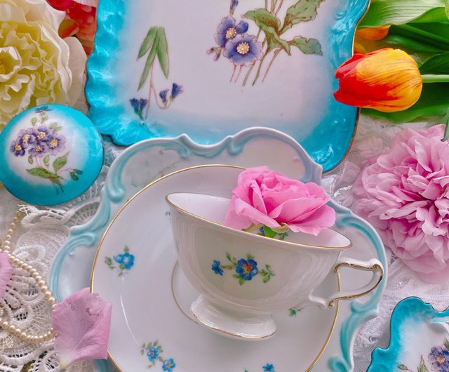 Alice In Wonderland 2 Piece Tea Cup & Saucer Set