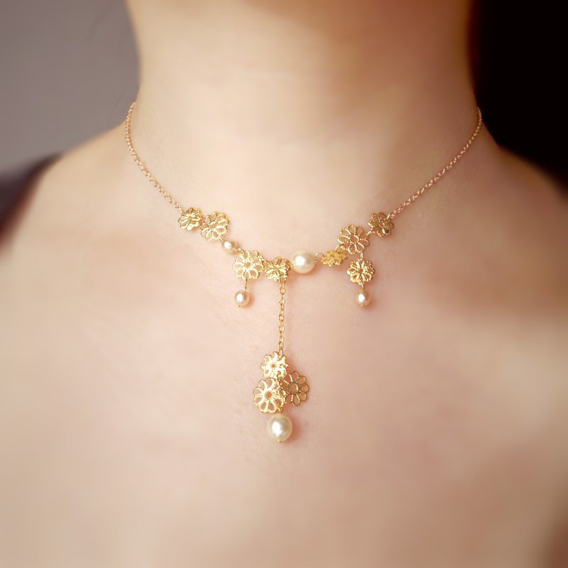 Necklace Light, far and near - สร้อยคอ - แก้ว ขาว