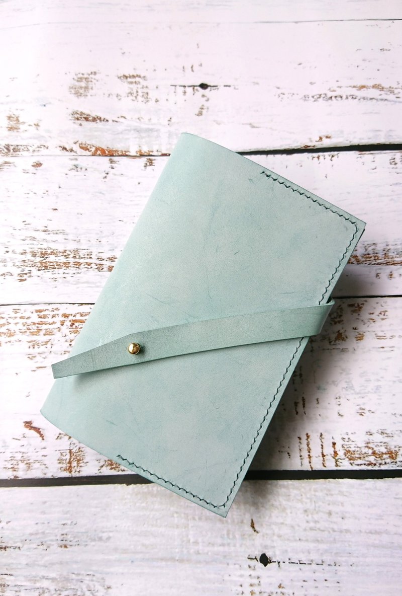 Leather pocket + notebook cover (A6 size). Contains internal page handbook. The size can be customized. new Year's gift - Notebooks & Journals - Genuine Leather 