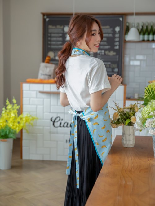 ハンドメイド★妖精柄チャイナドレス風エプロン★黒×ピンク今治タオル★フリーサイズ ハンドメイド☆妖精柄チャイナドレス風エプロン☆黒×ピンク今治