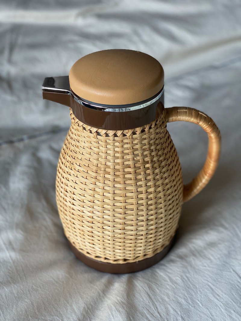 Zojirushi Handmade Rattan Kettle Coffee Pot Magic Bottle Insulated Pot Used - กระบอกน้ำร้อน - วัสดุอื่นๆ สีกากี