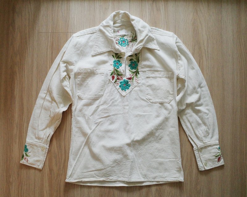 Vintage 60-70s Mexican handmade flower embroidered shirt - Women's Shirts - Cotton & Hemp 