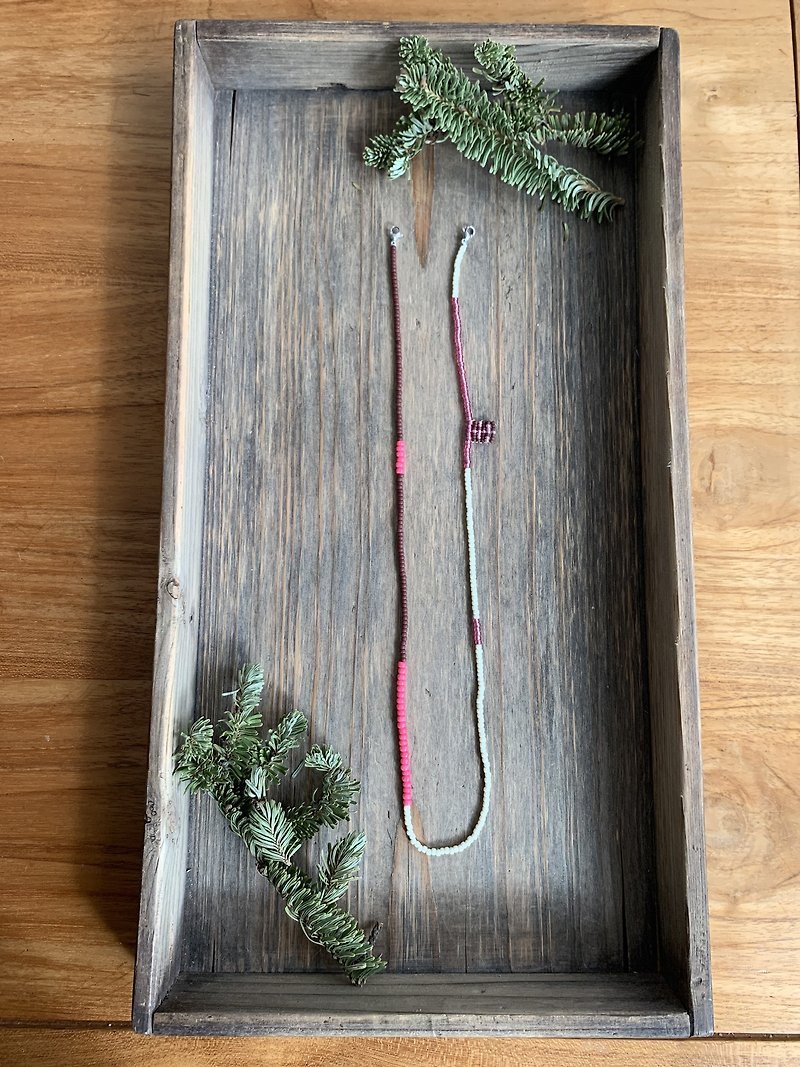Multipurpose strap / necklace / badge holder chain - Christmas Gift Wrapping - สร้อยคอ - วัสดุอื่นๆ สึชมพู