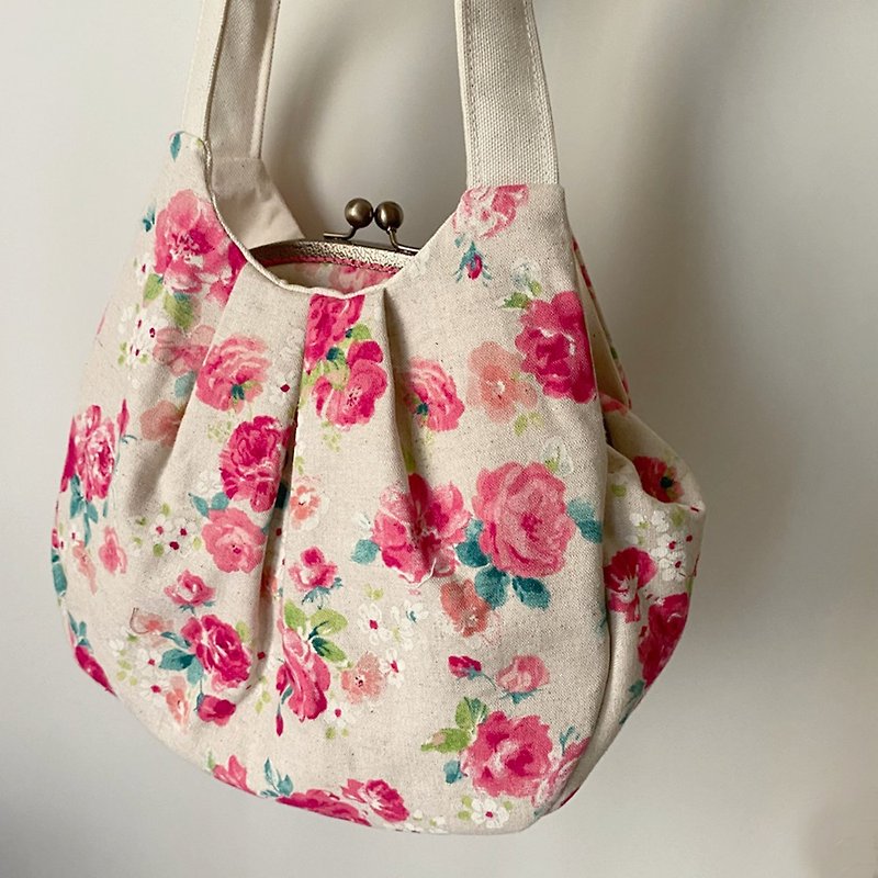 Beige autumn temperament flower three-layer gold bag - Handbags & Totes - Cotton & Hemp Pink