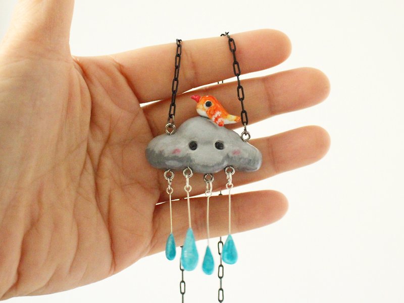 灰の雲の鳥のネックレス - ネックレス - 陶器 グレー